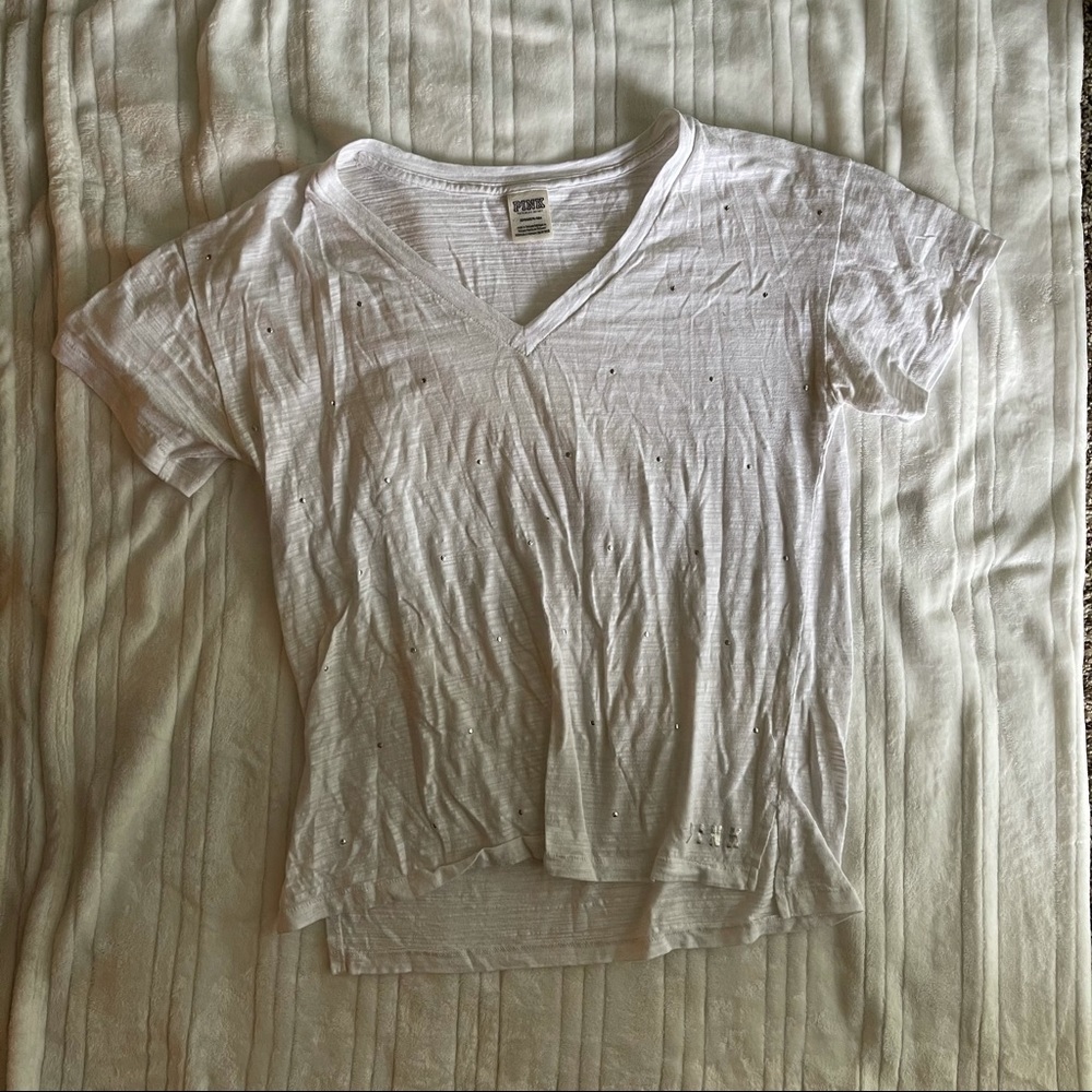 VS V neck Tee
